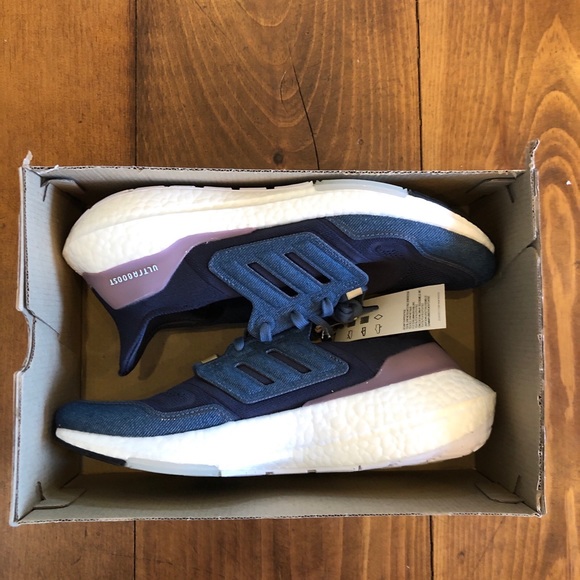 Adidas Ultraboost 22 Women’s 8 Blue NWB NWT - Picture 6 of 7